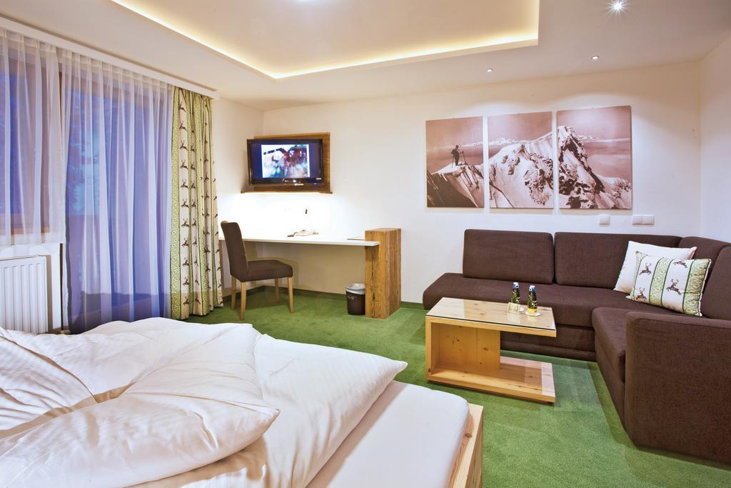 Landhotel Alpenhof Filzmoos Szoba fotó