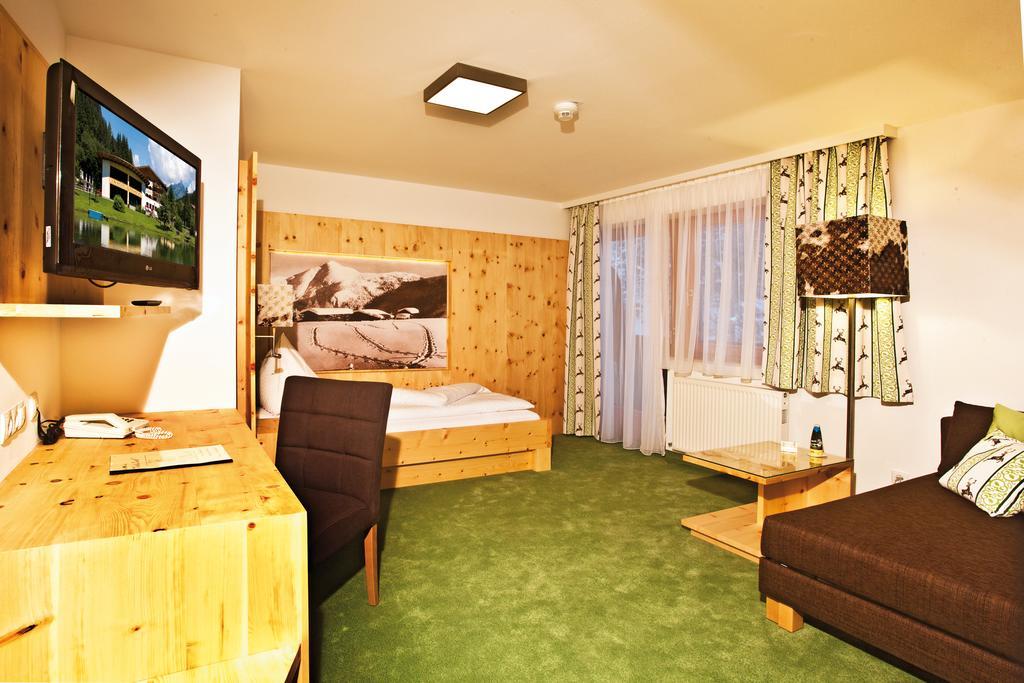 Landhotel Alpenhof Filzmoos Szoba fotó